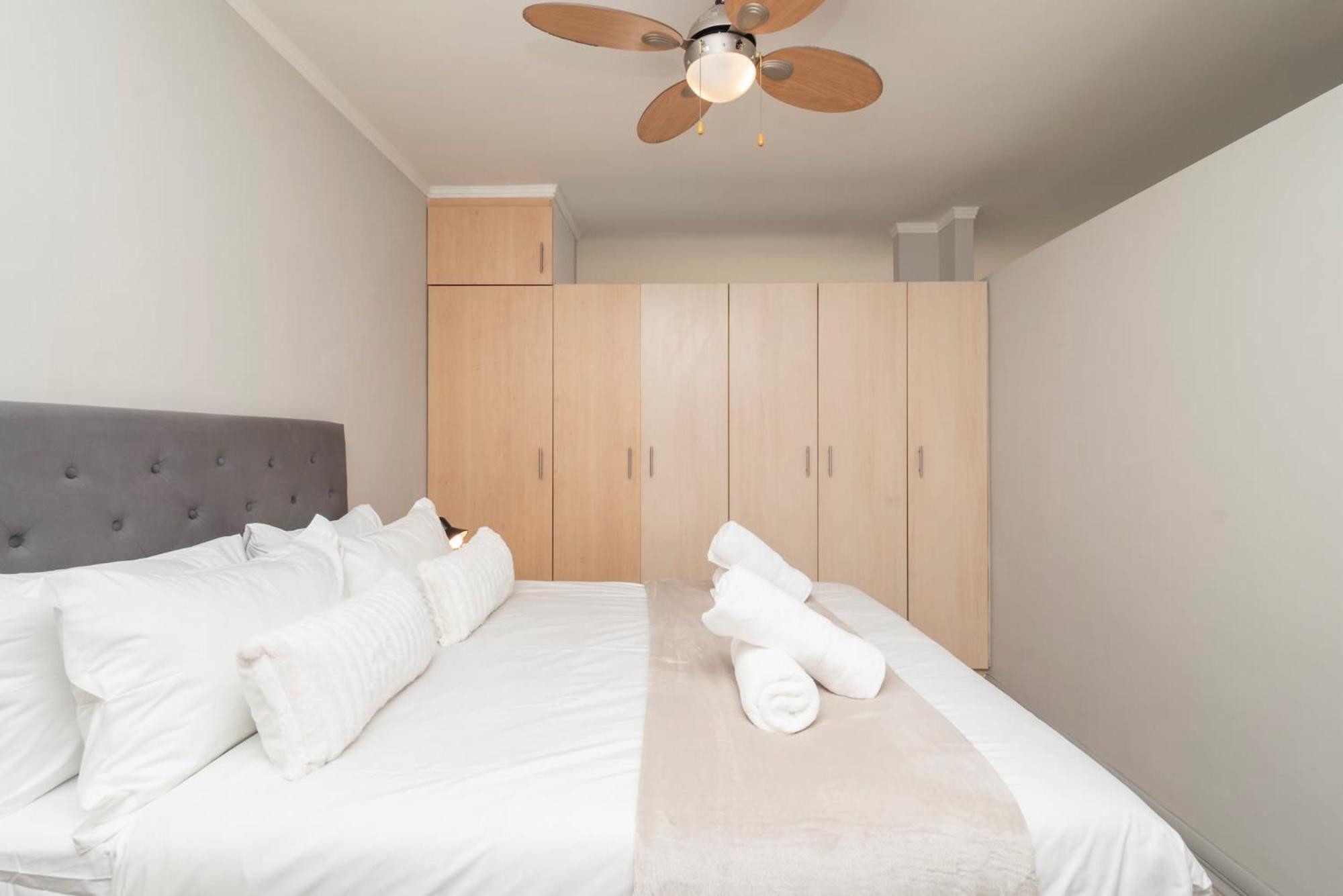 The Four Seasons Retreat Apartment